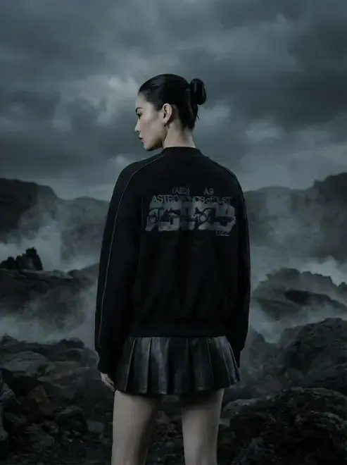 ASTRO ECHOS OF DUST CREWNECK